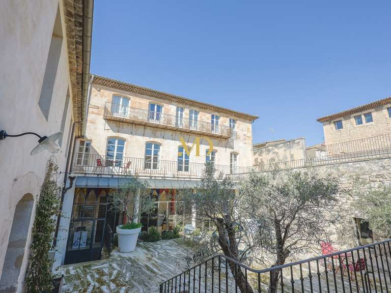 Maison Apt - 1000m²