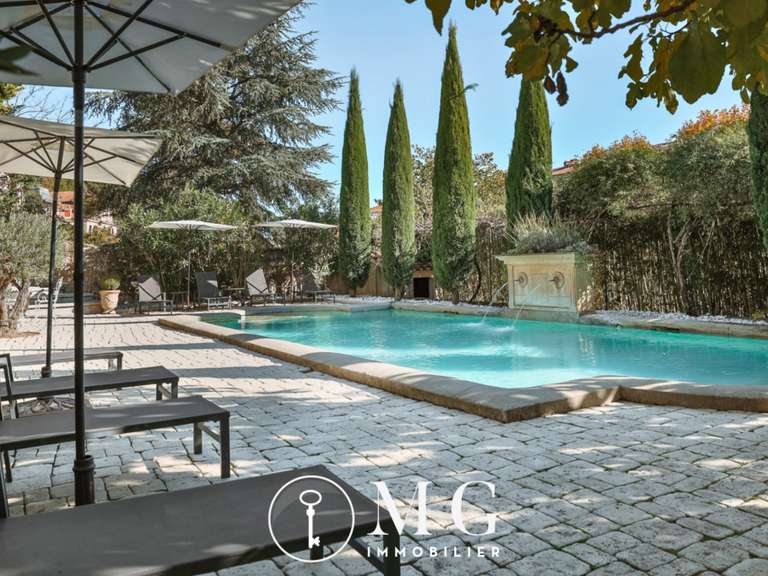 Maison Apt - 8 chambres - 480m²
