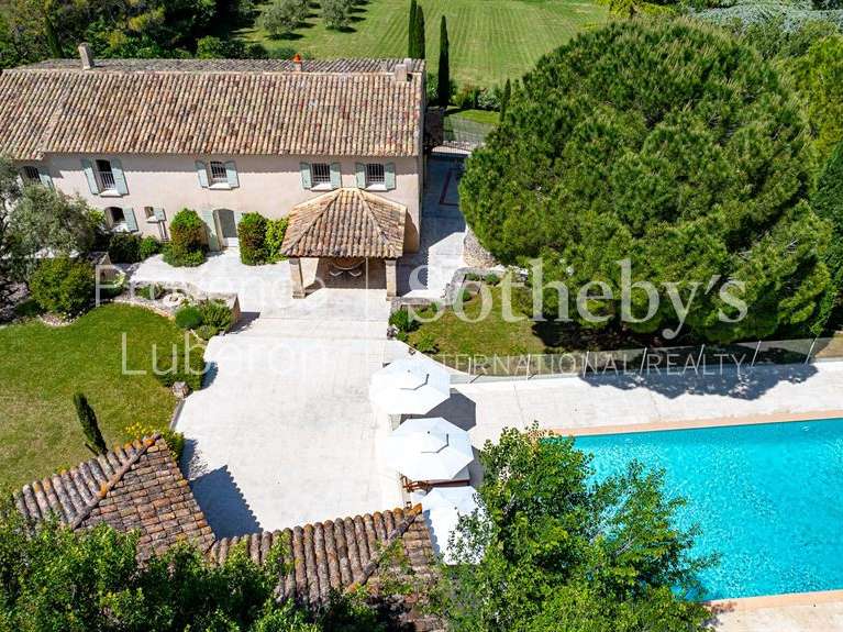 Maison Apt - 6 chambres - 322m²