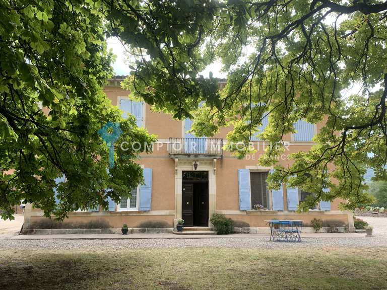 Maison Apt - 15 chambres - 800m²