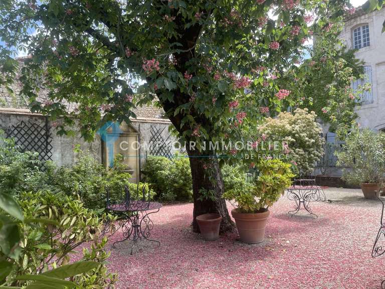 Maison Apt - 15 chambres - 700m²