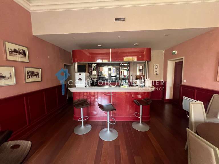Maison Apt - 21 chambres - 1000m²