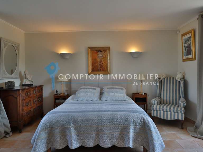 House Apt - 3 bedrooms - 237m²