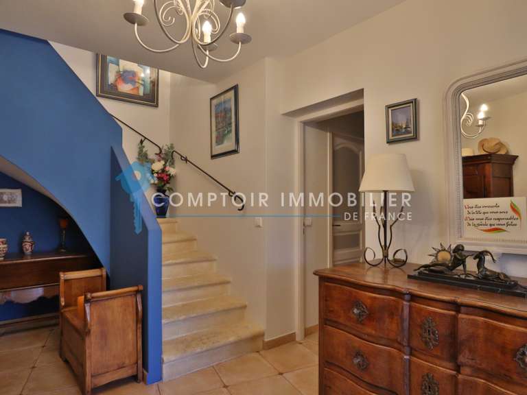 House Apt - 3 bedrooms - 237m²