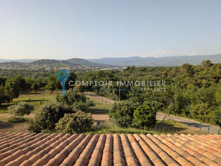 House Apt - 3 bedrooms - 237m²