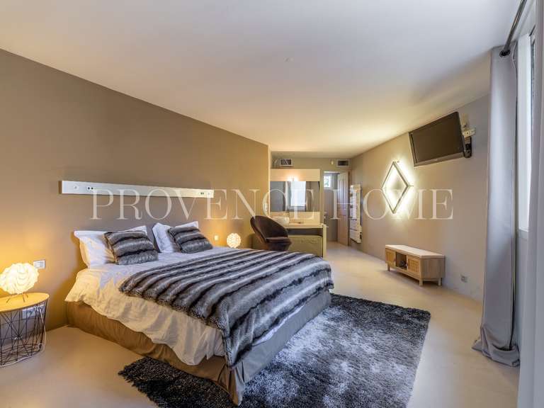Maison Apt - 5 chambres - 350m²