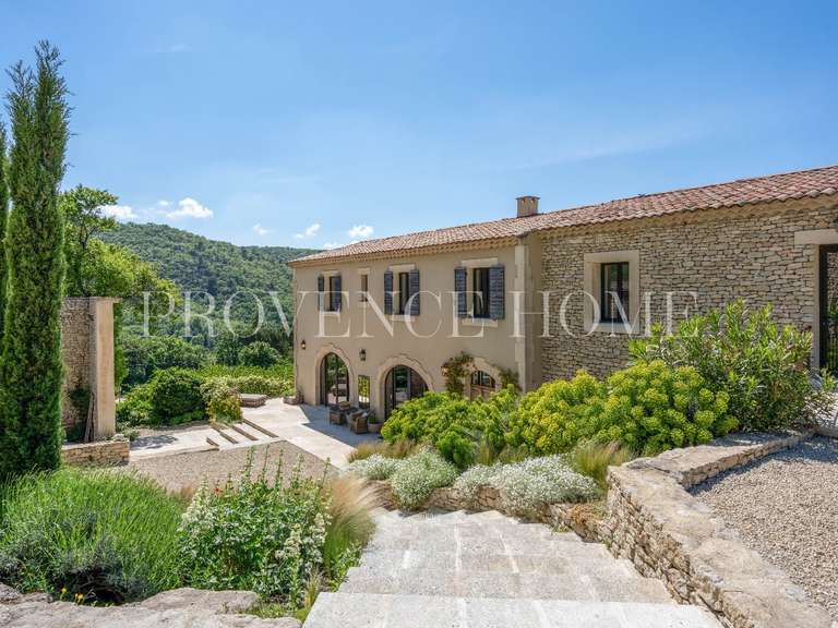 Property Apt - 4 bedrooms - 316m²