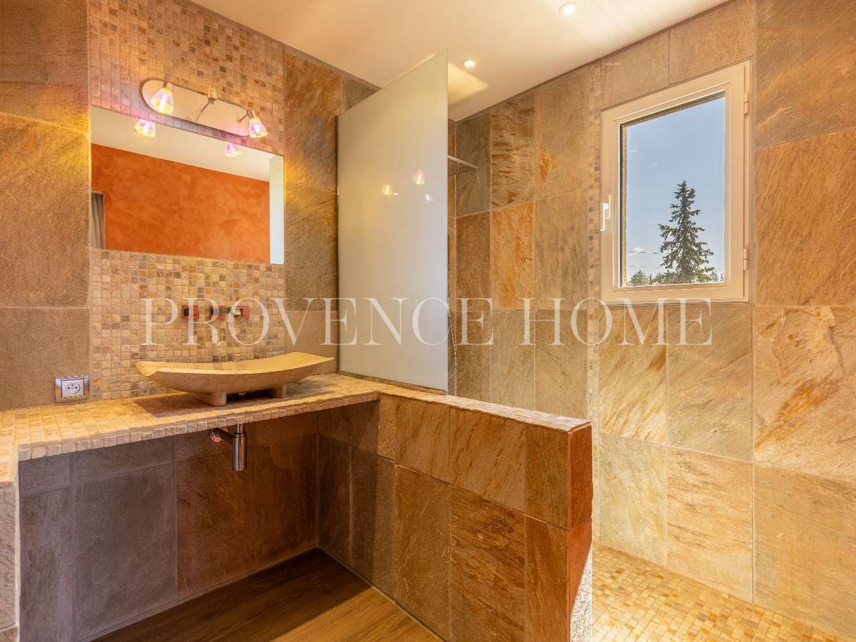 Property Apt