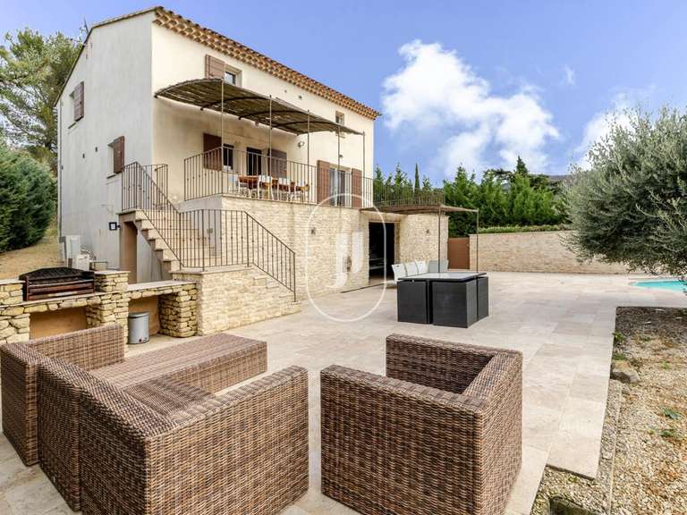 Villa Apt - 10 bedrooms - 339m²