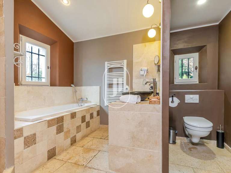 Villa Apt - 10 chambres - 340m²