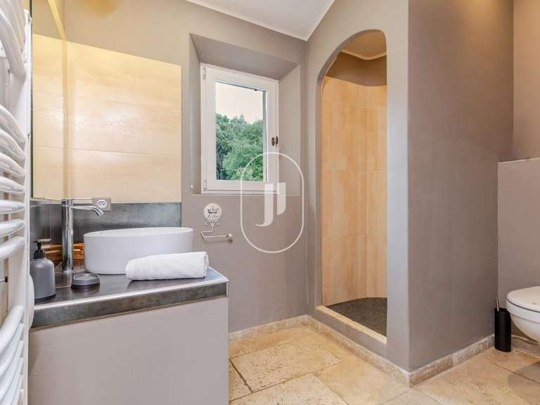 Villa Apt - 10 chambres - 340m²