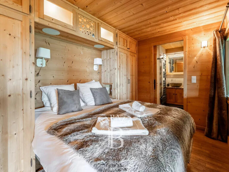 Chalet Arâches-la-Frasse - 4 bedrooms - 240m²
