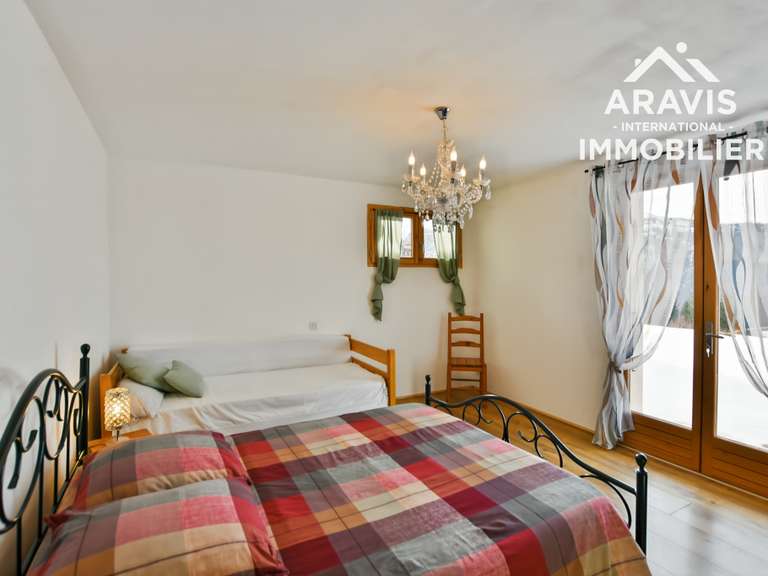 Maison Arâches-la-Frasse - 3 chambres - 133m²