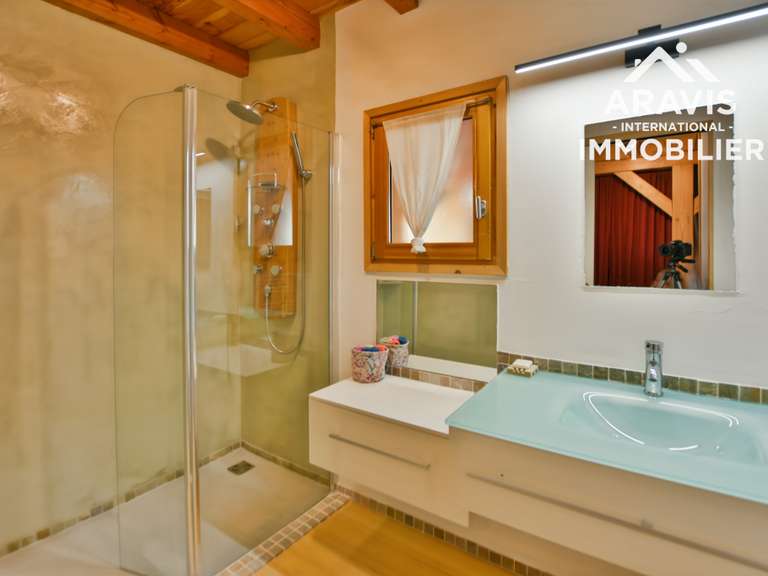 Maison Arâches-la-Frasse - 3 chambres - 133m²