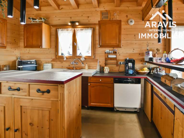 Maison Arâches-la-Frasse - 3 chambres - 133m²