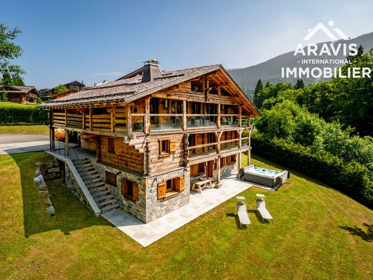 Maison Arâches-la-Frasse - 6 chambres - 273m²