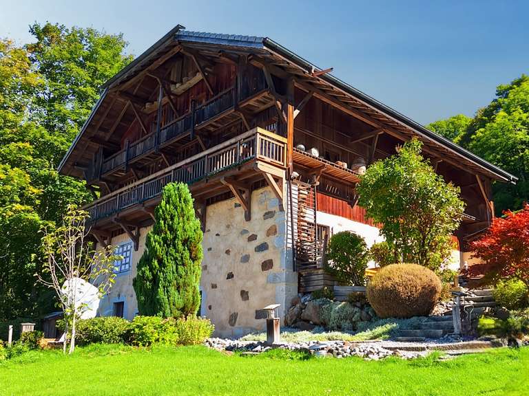 Maison Arâches-la-Frasse - 10 chambres - 416m²