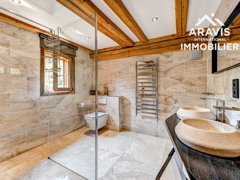 Maison Arâches-la-Frasse - 6 chambres - 273m²