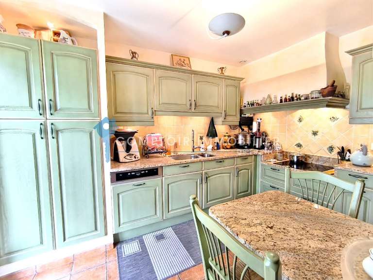 Maison Aramon - 5 chambres - 151m²