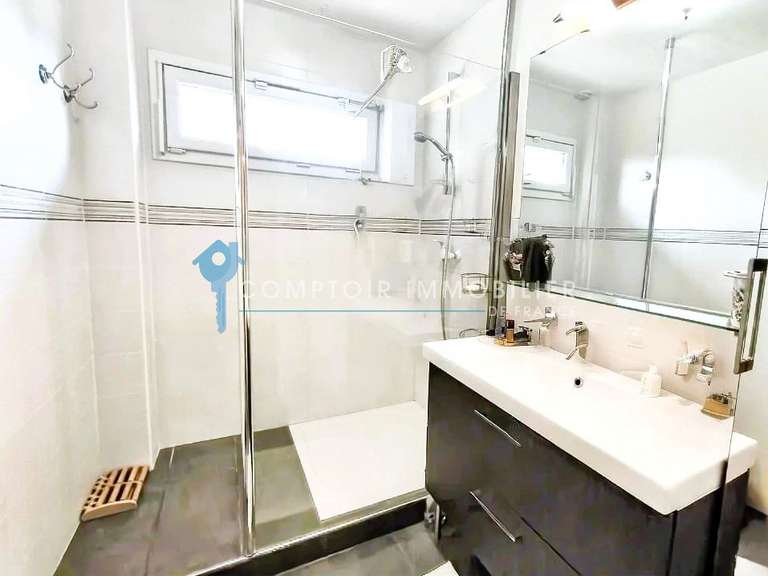 Maison Aramon - 5 chambres - 151m²