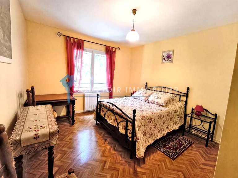 Maison Aramon - 5 chambres - 151m²