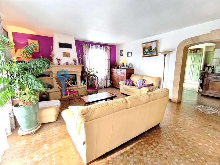 Maison Aramon - 5 chambres - 151m²