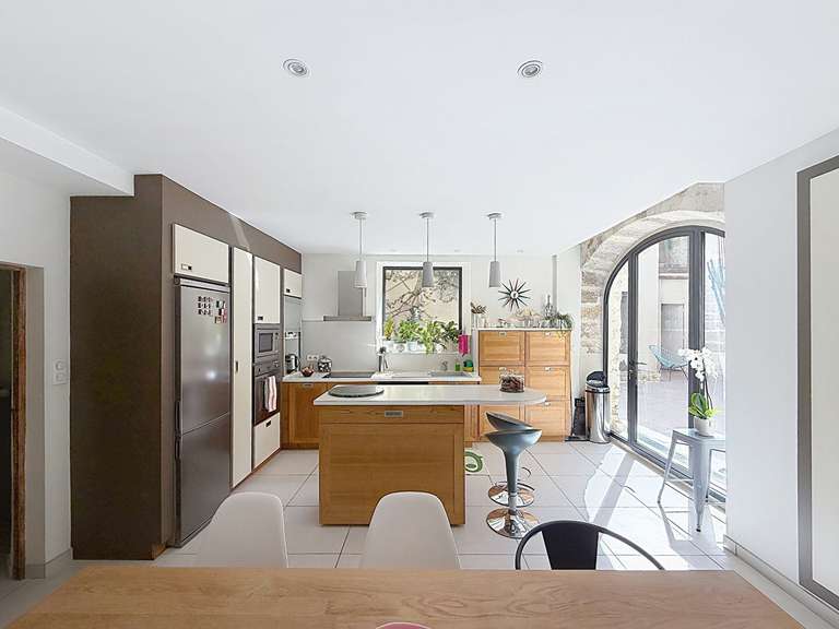 Maison Aramon - 4 chambres - 235m²