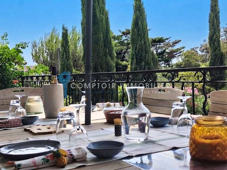 House Aramon - 4 bedrooms - 210m²