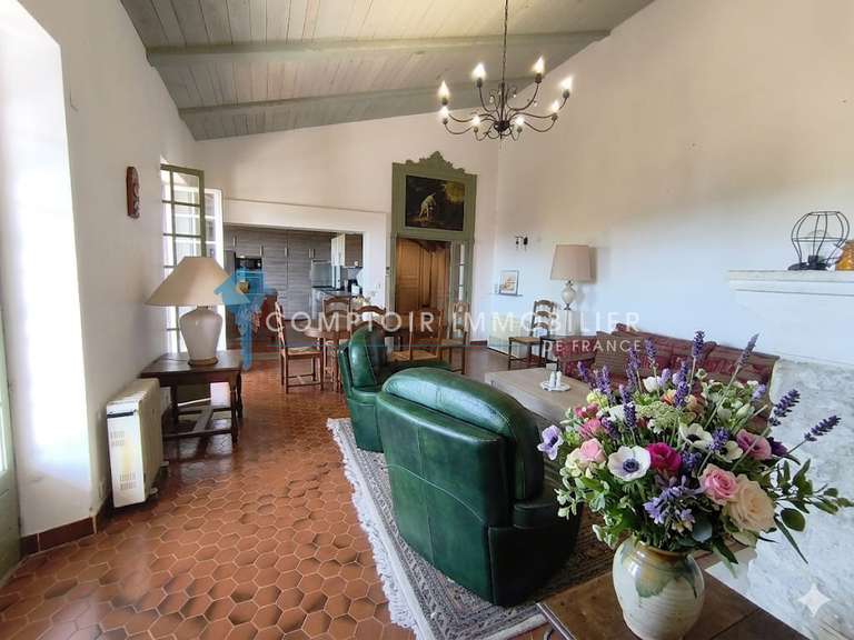 Maison Aramon - 4 chambres - 210m²