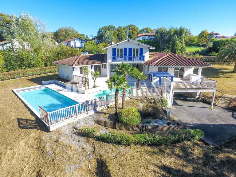 Maison Arbonne - 4 chambres - 232m²