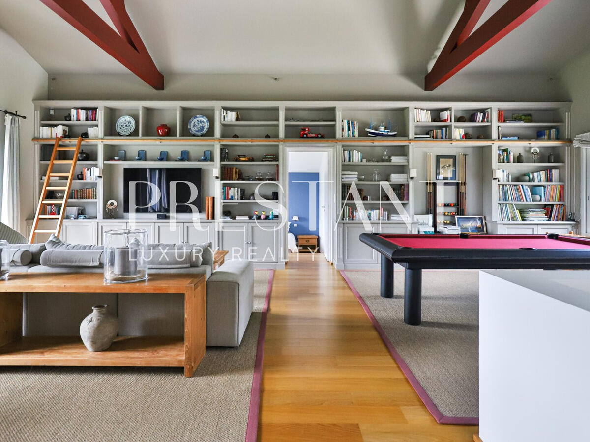 House Arbonne