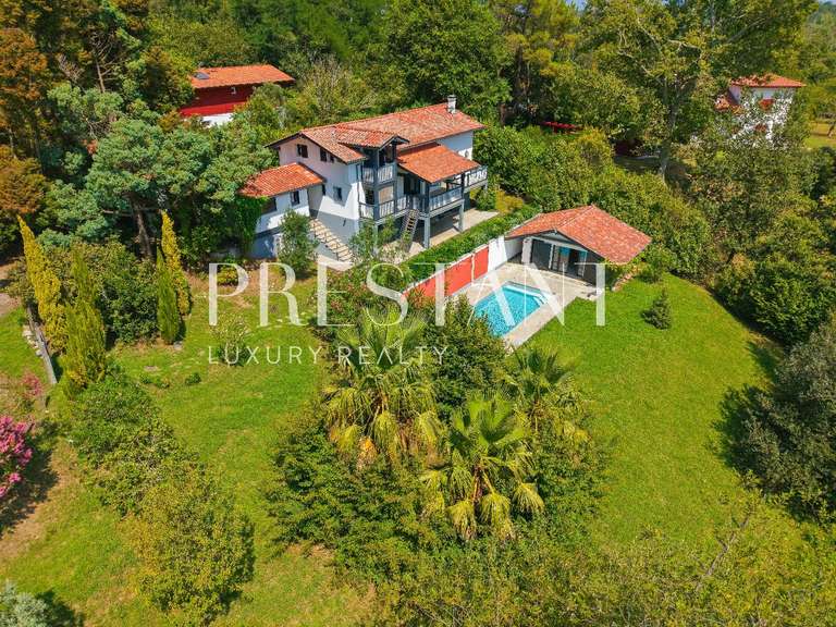 House Arbonne - 5 bedrooms - 200m²