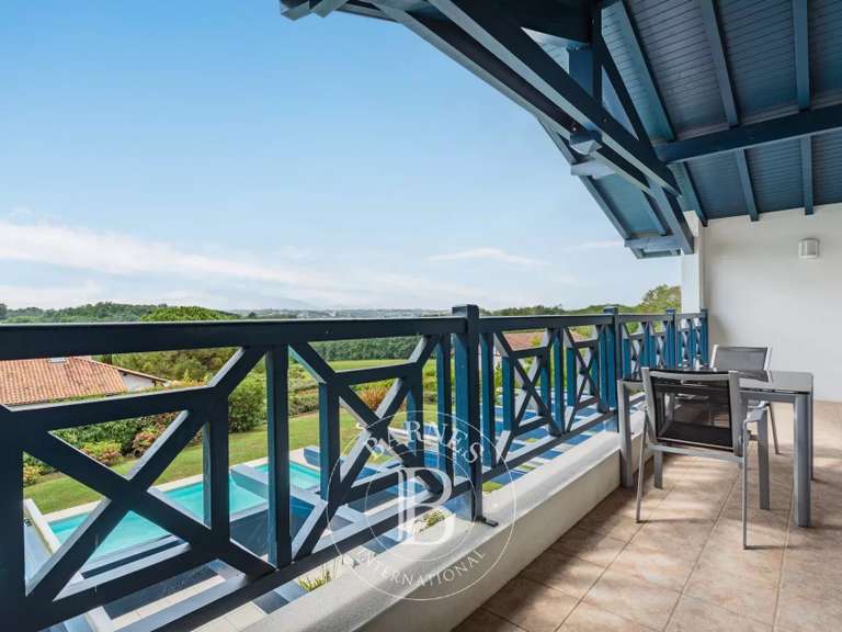 House Arbonne - 3 bedrooms - 217m²