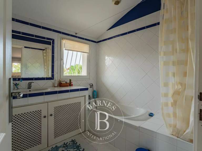 House Arbonne - 3 bedrooms - 217m²