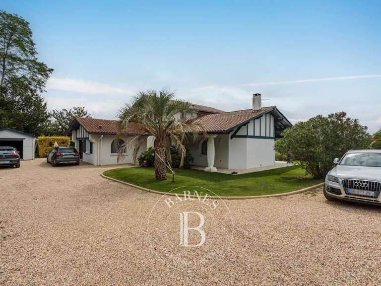 House Arbonne - 3 bedrooms - 217m²