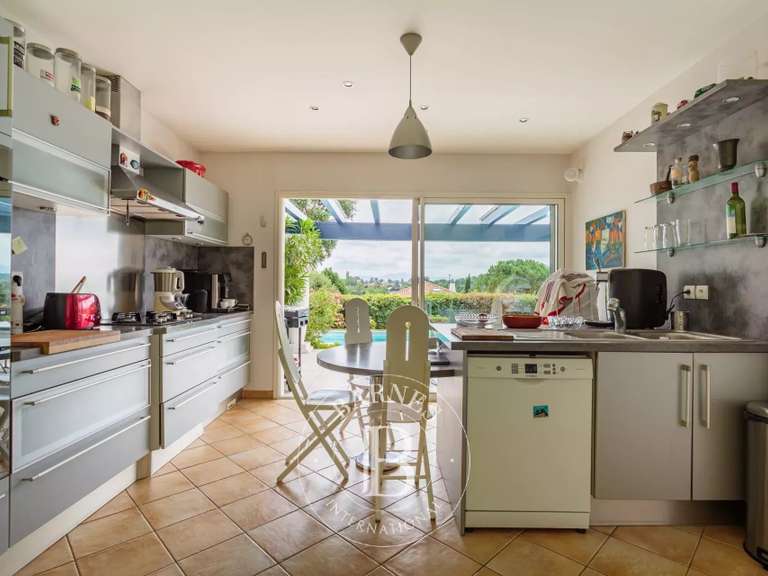 House Arbonne - 3 bedrooms - 217m²