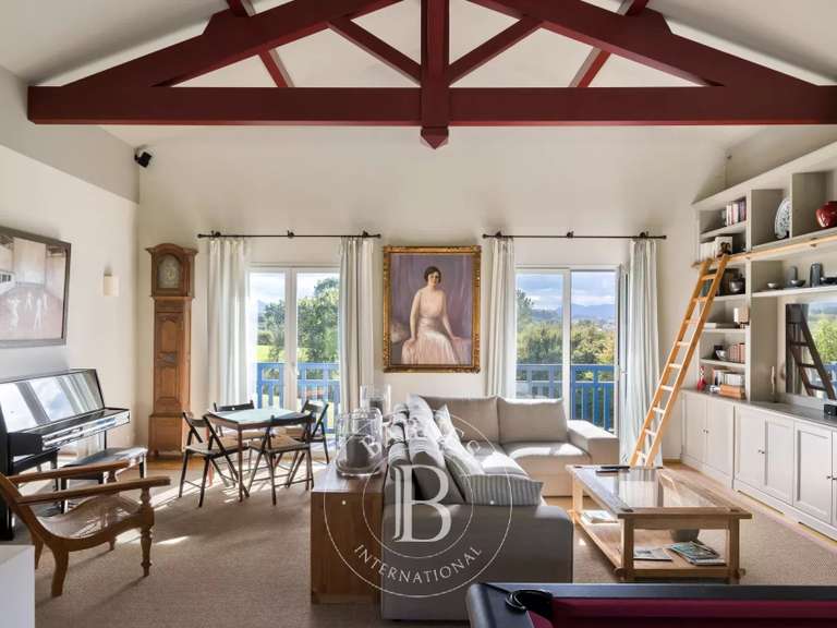 House Arbonne - 6 bedrooms - 482m²