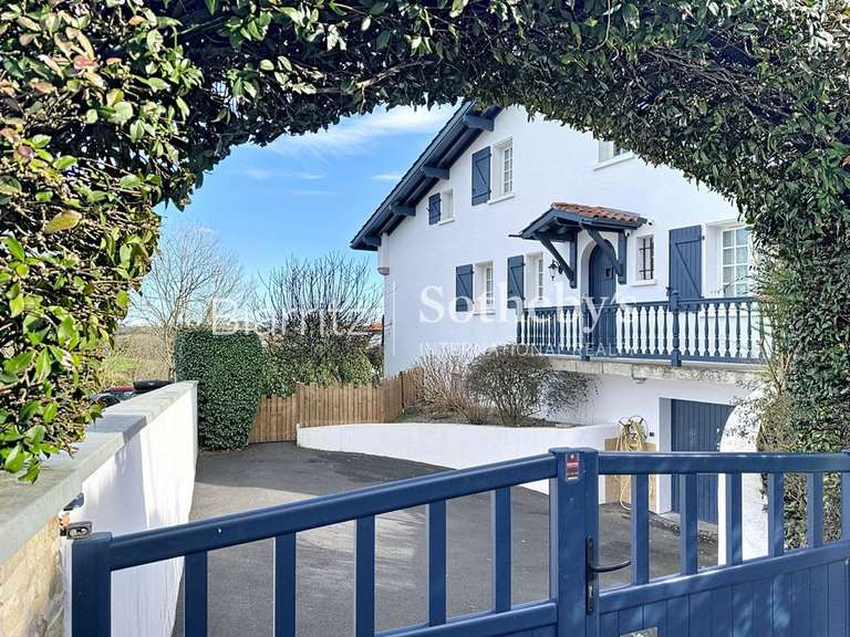 Maison Arbonne - 4 chambres - 150m²