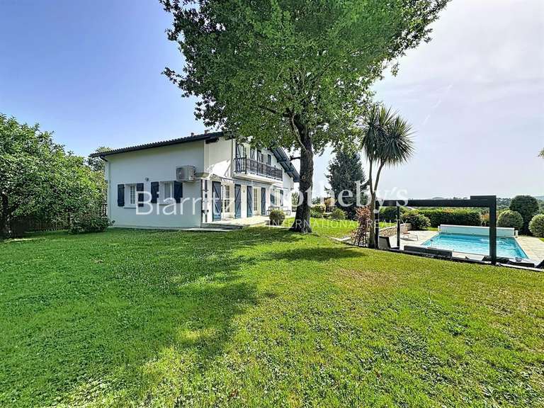 Maison Arbonne - 4 chambres - 175m²