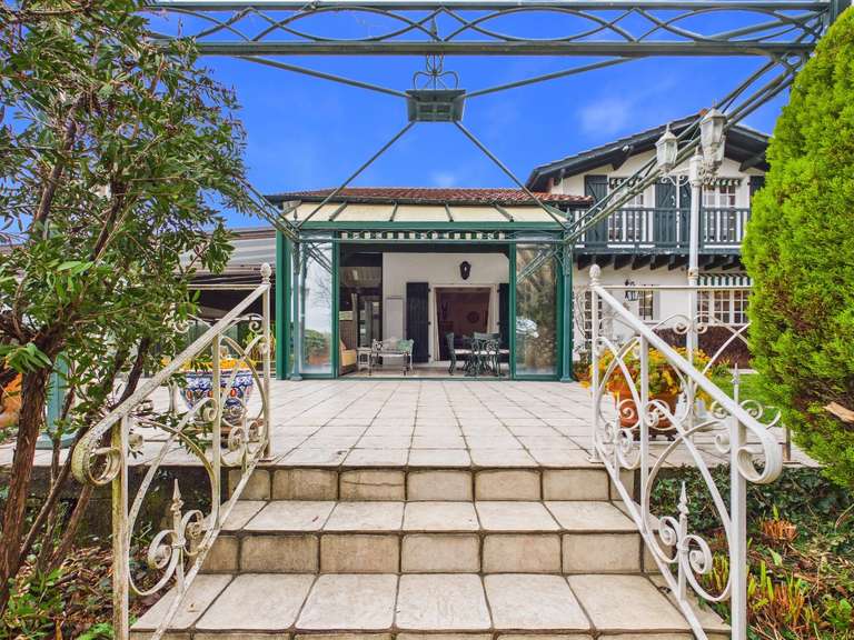 House Arbonne - 5 bedrooms - 215m²