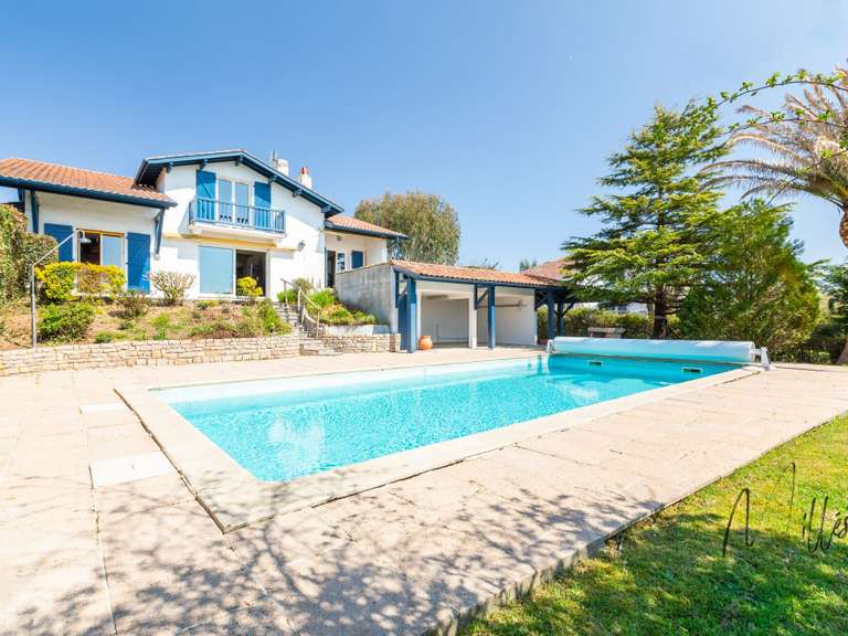 House Arbonne - 4 bedrooms - 201m²