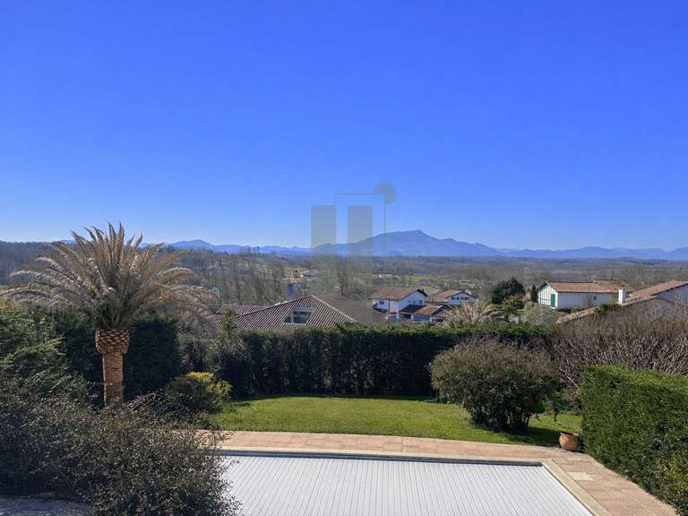 Maison Arbonne - 4 chambres - 200m²