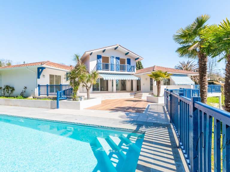 Maison Arbonne - 4 chambres - 232m²