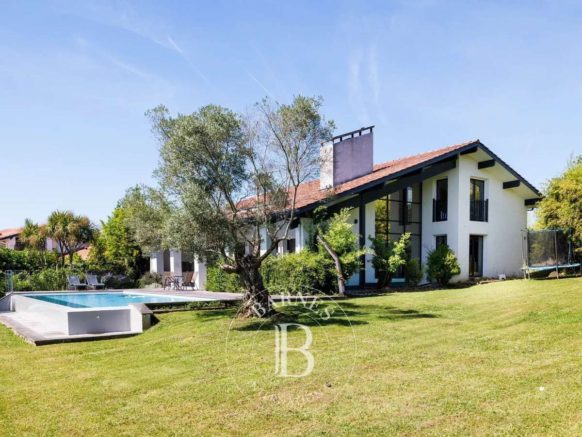 House Arbonne