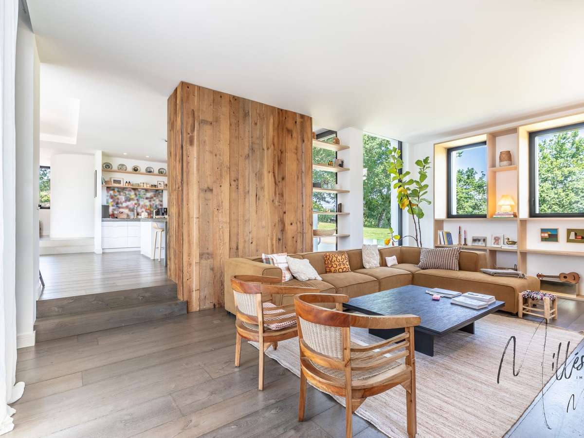 House Arbonne