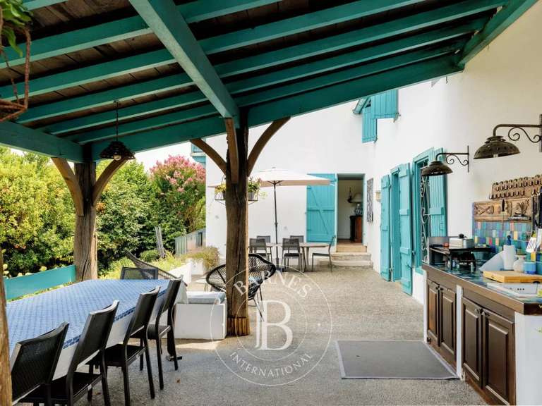 Maison Arbonne - 6 chambres - 347m²