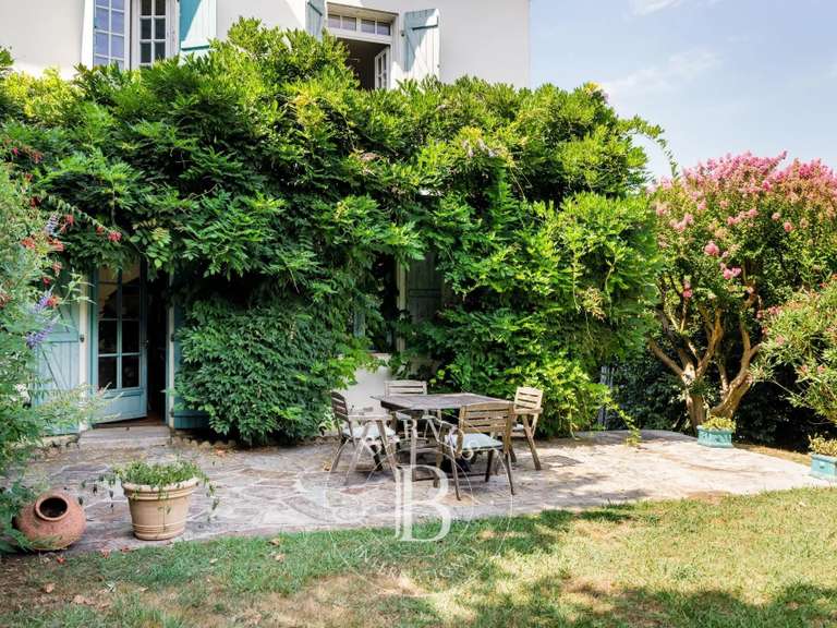 Maison Arbonne - 6 chambres - 347m²