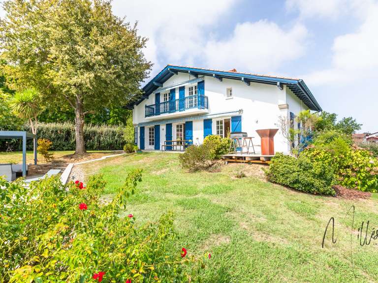 House Arbonne - 6 bedrooms - 200m²