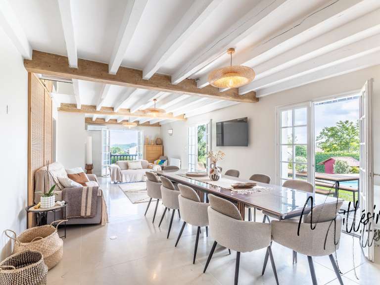 Maison Arbonne - 6 chambres - 200m²