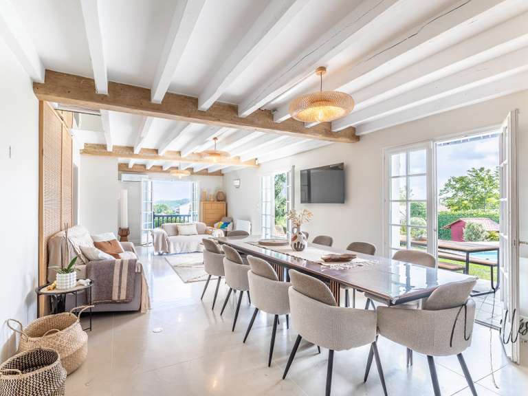 House Arbonne - 6 bedrooms - 200m²